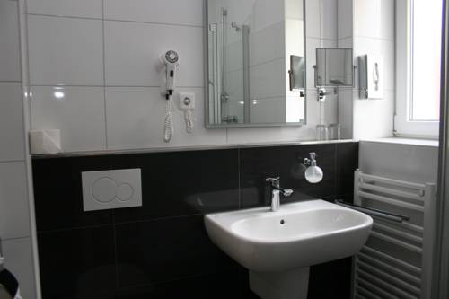 Imagen de la habitación del Hotel Petersen. Foto 8