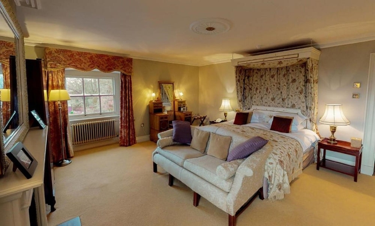 Imagen de la habitación del Hotel Peterstone Court. Foto 17