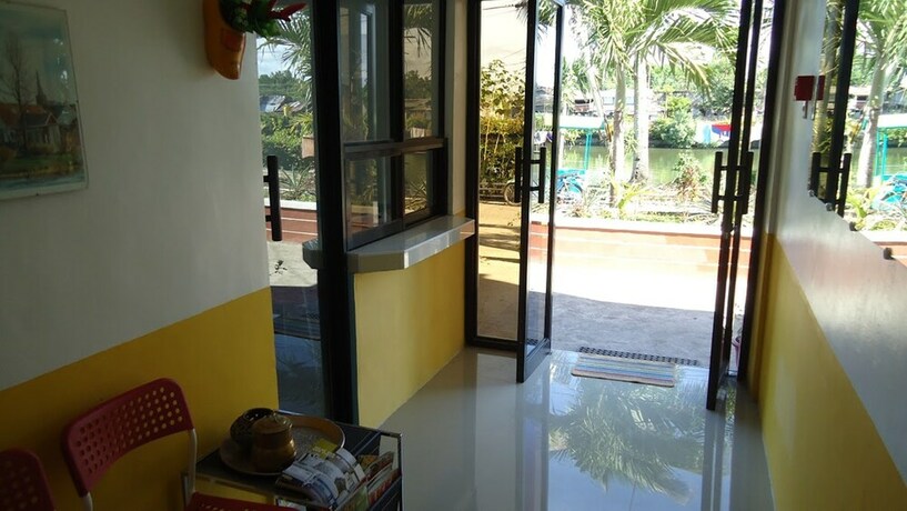 Imagen de los interiores del Hotel Pete's Inn. Foto 29