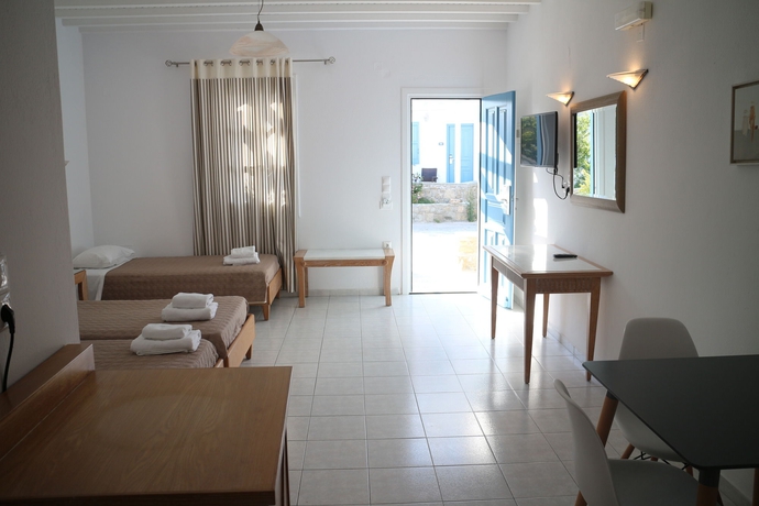 Imagen de la habitación del Hotel Petinaros. Foto 4