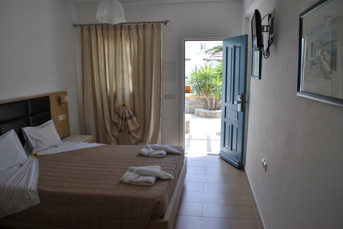 Imagen de la habitación del Hotel Petinaros. Foto 7