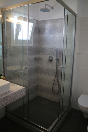 Imagen de la habitación del Hotel Petinaros. Foto 8