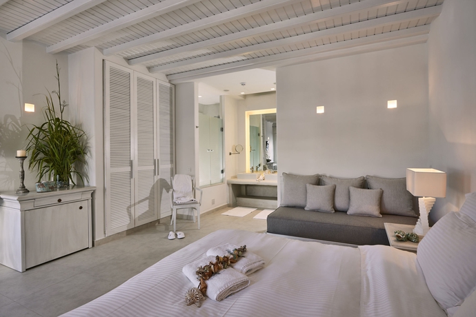 Imagen de la habitación del Hotel Petinos Beach. Foto 9