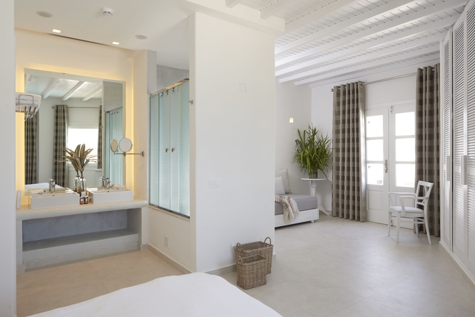 Imagen de la habitación del Hotel Petinos Beach. Foto 11