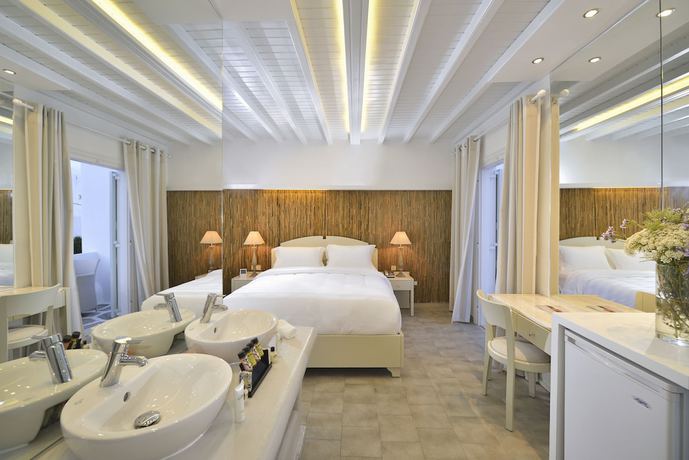 Imagen de la habitación del Hotel Petinos. Foto 7