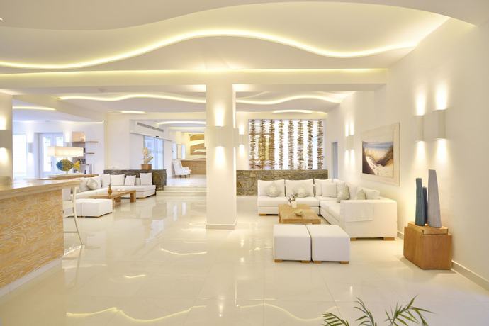 Imagen de los interiores del Hotel Petinos. Foto 18