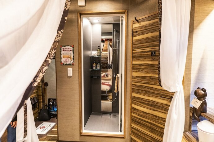 Imagen de la habitación del Hotel Petit Bali Forest Shinjuku Sanchome. Foto 17