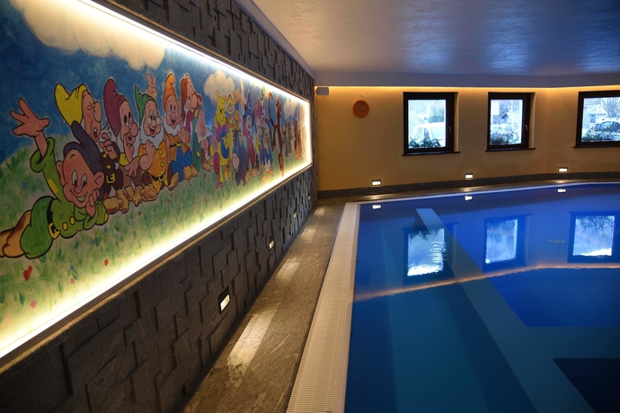Imagen de la piscina del Hotel Petit, Cogne. Foto 9
