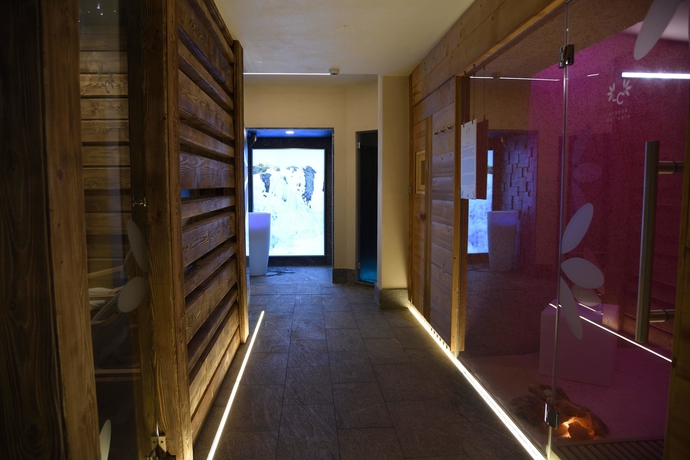 Imagen de la piscina del Hotel Petit, Cogne. Foto 10