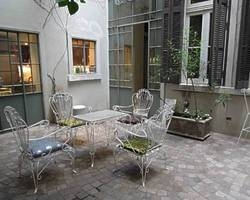 Imagen general del Hotel Petit El Vitraux. Foto 2