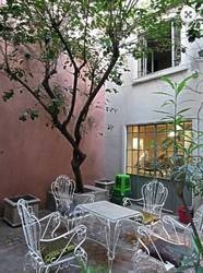 Imagen general del Hotel Petit El Vitraux. Foto 3