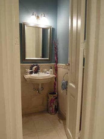 Imagen general del Hotel Petit El Vitraux. Foto 11