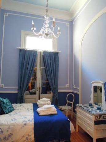 Imagen general del Hotel Petit El Vitraux. Foto 14