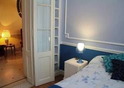 Imagen general del Hotel Petit El Vitraux. Foto 17