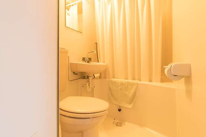 Imagen de la habitación del Hotel Petit Enchante. Foto 17