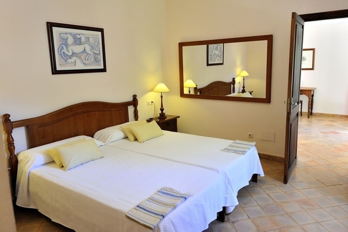 Imagen de la habitación del Hotel Petit Es Figueral. Foto 3