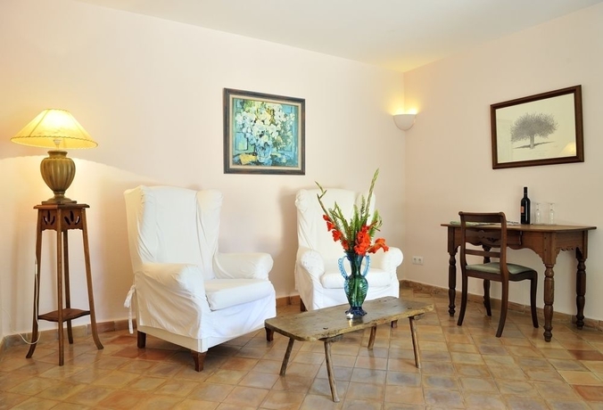 Imagen de los interiores del Hotel Petit Es Figueral. Foto 15