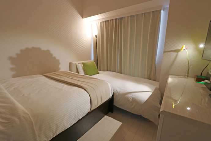 Imagen de la habitación del Hotel Petit Grande Homes. Foto 4