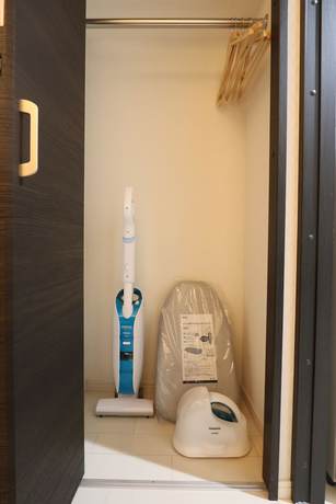 Imagen de la habitación del Hotel Petit Grande Homes. Foto 9