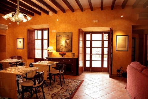 Imagen general del Hotel Petit Hotel Alaro. Foto 6