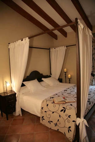 Imagen general del Hotel Petit Hotel Alaro. Foto 8