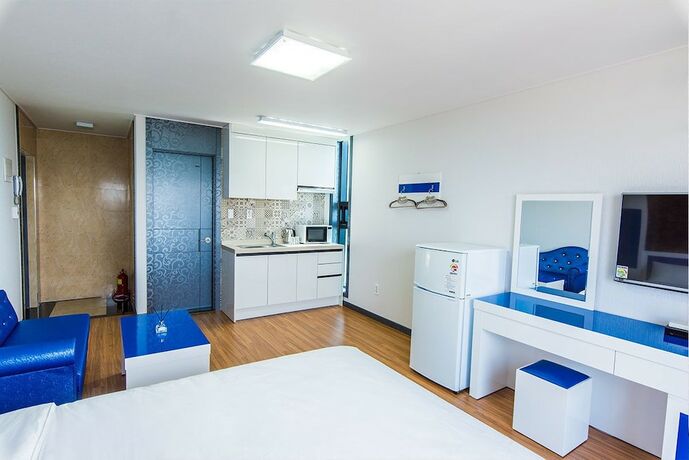 Imagen de la habitación del Hotel Petit Jeju Victor. Foto 17