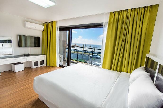 Imagen de la habitación del Hotel Petit Jeju Victor. Foto 19