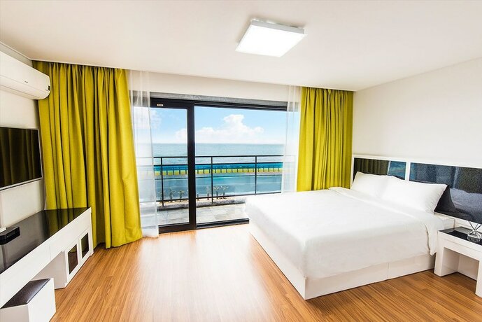 Imagen de la habitación del Hotel Petit Jeju Victor. Foto 23