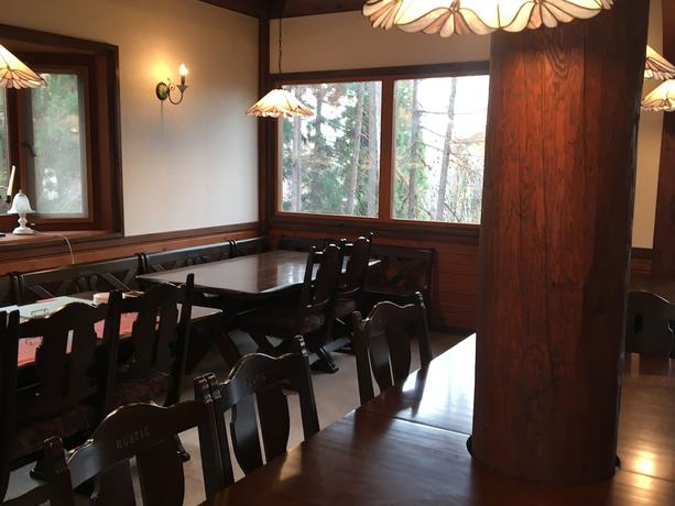 Imagen del bar/restaurante del Hotel Petit Kazekozou. Foto 3