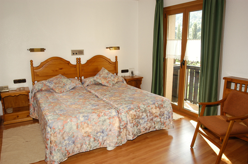 Imagen de la habitación del Hotel Petit Lacreu. Foto 2