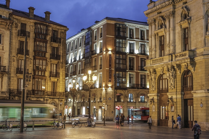 Imagen de los exteriores del Hotel Petit Palace Arana. Foto 11