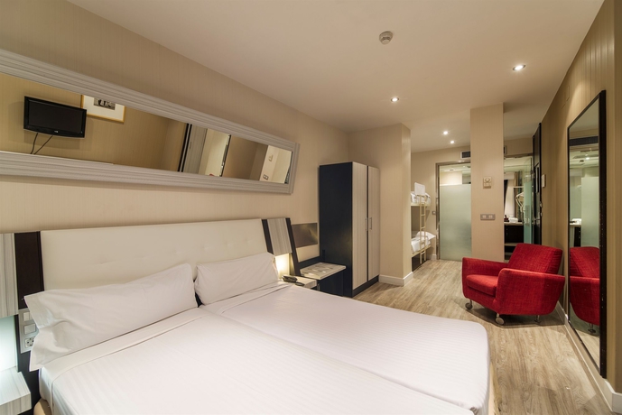 Imagen de la habitación del Hotel Petit Palace Arenal. Foto 8