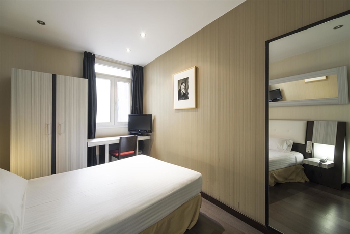 Imagen de la habitación del Hotel Petit Palace Arenal. Foto 10