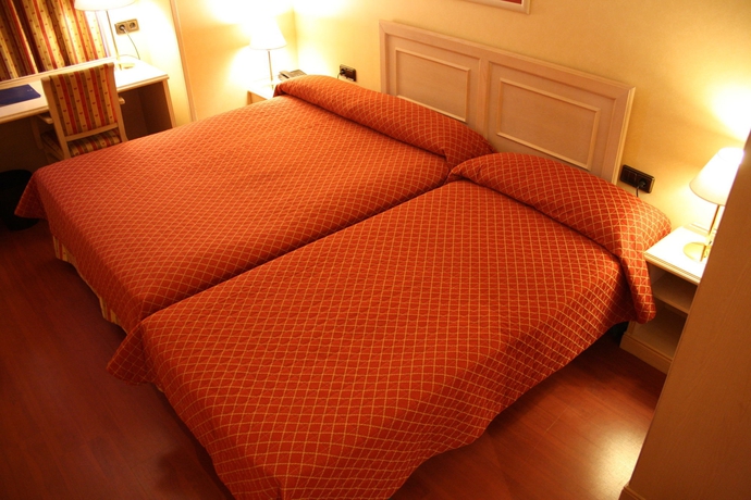 Imagen de la habitación del Hotel Petit Palace Aston. Foto 5