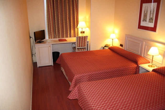 Imagen de la habitación del Hotel Petit Palace Aston. Foto 6