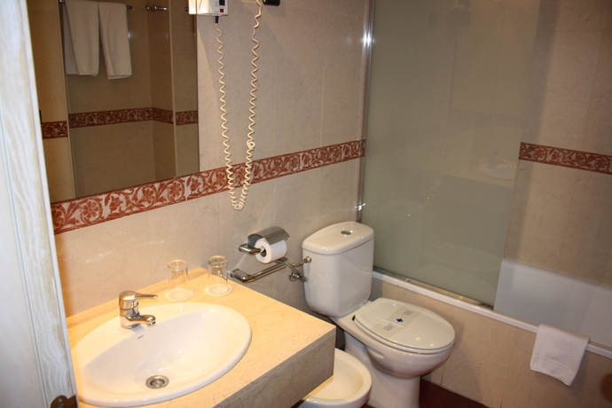 Imagen de la habitación del Hotel Petit Palace Aston. Foto 11