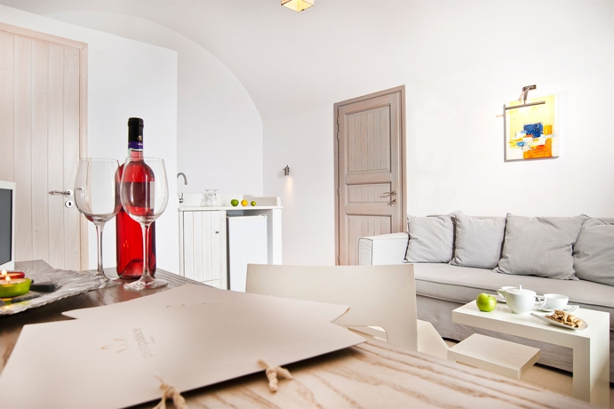 Imagen de la habitación del Hotel Petit Palace. Foto 8