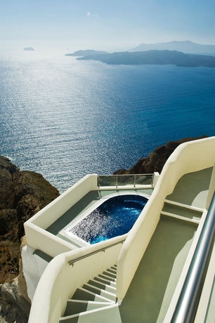 Imagen de la piscina del Hotel Petit Palace. Foto 16