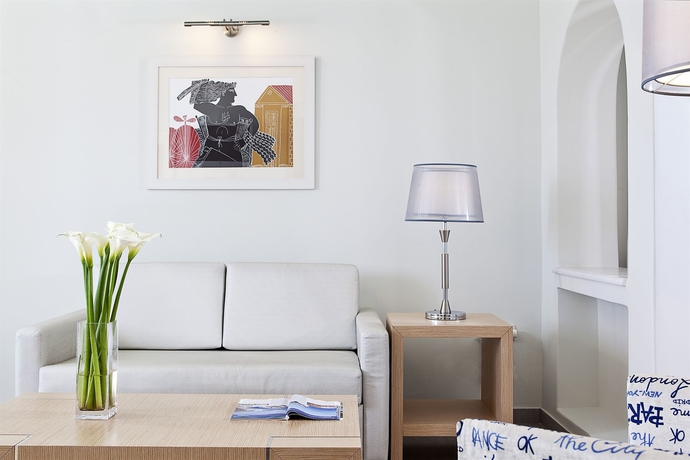 Imagen de la habitación del Hotel Petit Palace. Foto 11