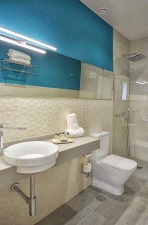Imagen de la habitación del Hotel Petit Palace La Campana. Foto 8