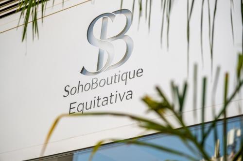 Imagen de los exteriores del Hotel Petit Palace La Equitativa. Foto 11