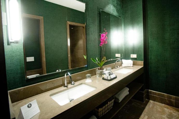 Imagen de la habitación del Hotel Petit Palace La Equitativa. Foto 9