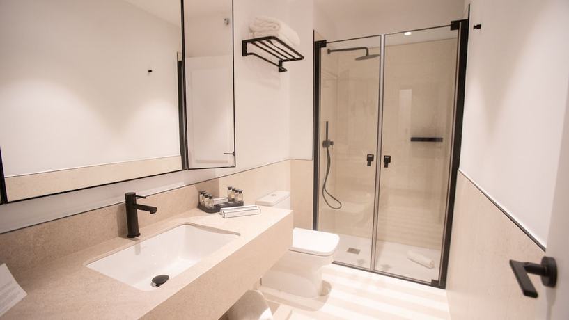 Imagen de la habitación del Hotel Petit Palace La Hermosa. Foto 2