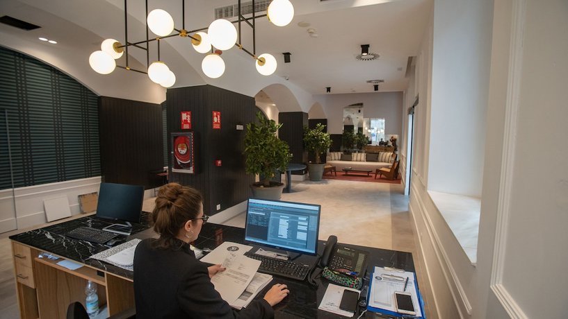 Imagen de los interiores del Hotel Petit Palace La Hermosa. Foto 18
