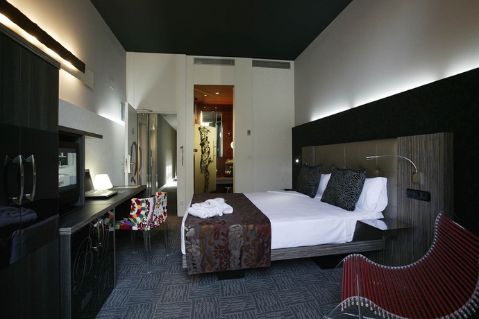 Imagen de la habitación del Hotel Petit Palace Museum. Foto 7