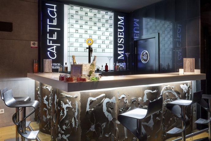 Imagen del bar/restaurante del Hotel Petit Palace Museum. Foto 3