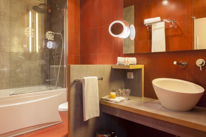 Imagen de la habitación del Hotel Petit Palace Museum. Foto 10