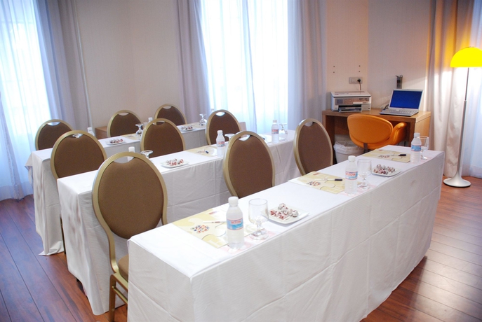 Imagen de los interiores del Hotel Petit Palace Plaza Málaga. Foto 13