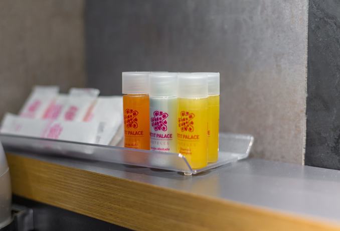 Imagen de la habitación del Hotel Petit Palace Plaza Mayor. Foto 4