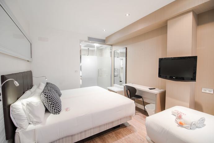 Imagen de la habitación del Hotel Petit Palace Puerta del Sol. Foto 3